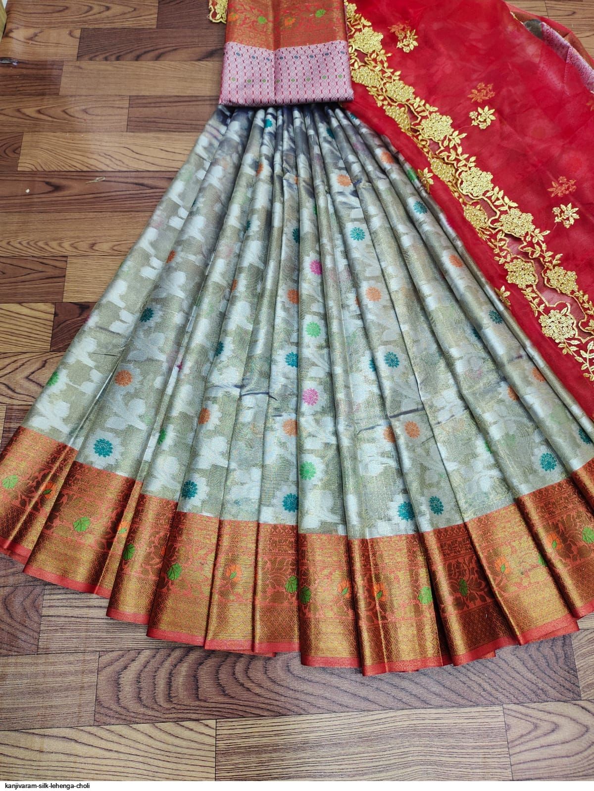 Kanjivaram Pure Silk Half Saree Lehenga Choli With Blouse And Dupatta at Rs  2699 | सिल्क लहंगा - Prathmesh Enterprises, Mumbai | ID: 26133602755