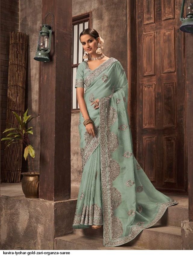 Pure Organza Saree with 7-Color Yarn & Zari Weaving: A Luxurious Blend of  Tradition & Elegance - Jinal & Jinal - 4229574