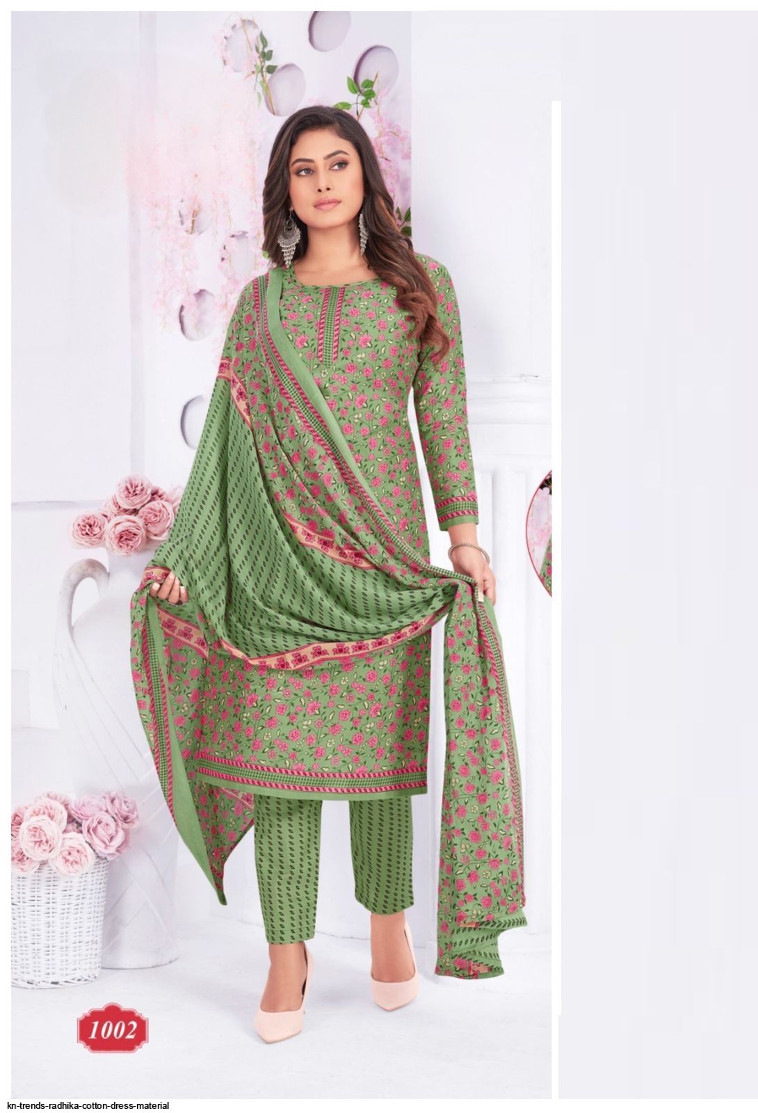kntrendsradhikacottonkurtie
