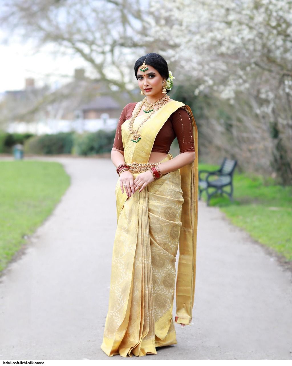 LADALI SOFT LICHI SILK SAREE