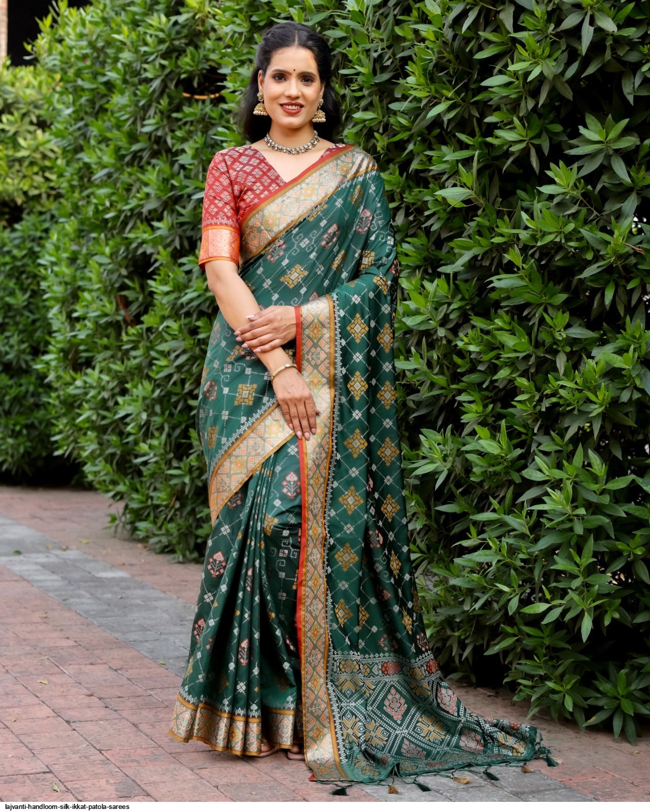 Buy Pure Ikkat Handloom Silk Saree With Narikunj Design and Khaddi Border  With Contrast Blouse. Online in India - Etsy