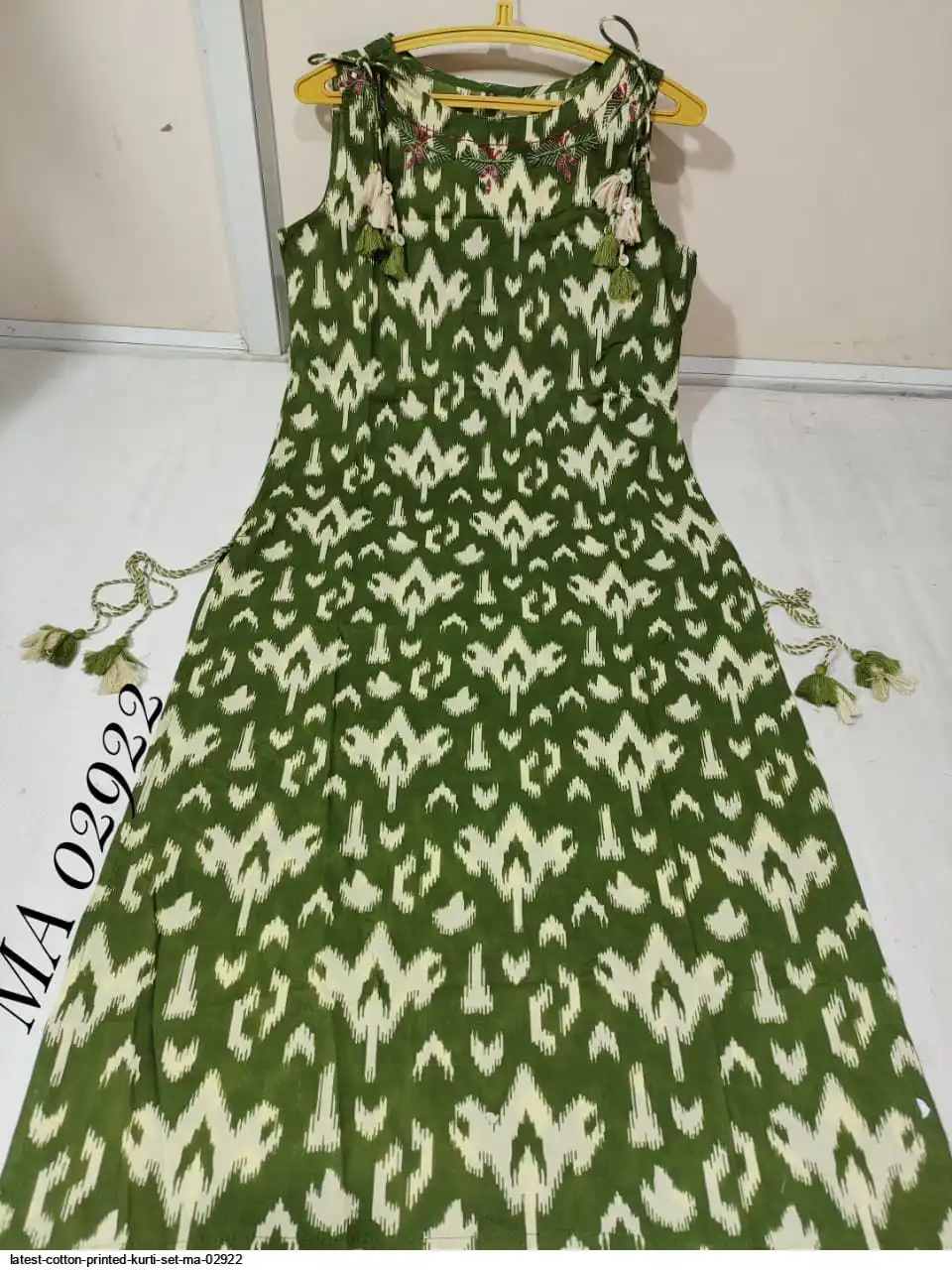 LATEST COTTON PRINTED KURTI SET MA 02922 A