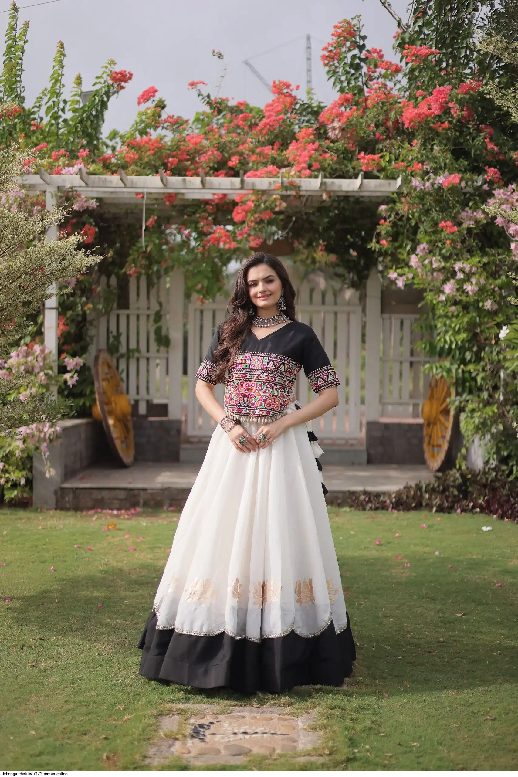 LEHENGA CHOLI LW 7172 ROMAN COTTON 2