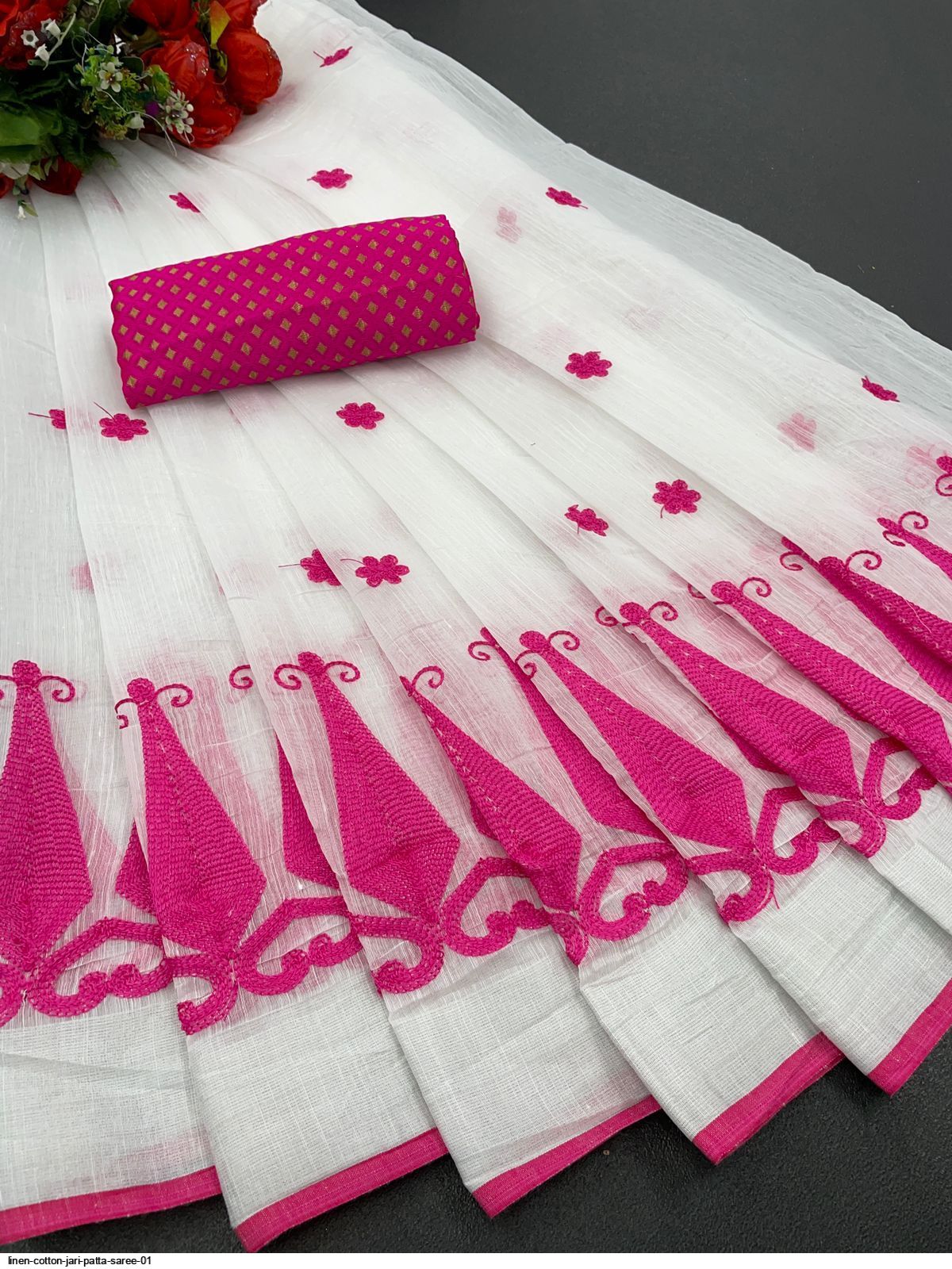 Women Party Wear Cotton Jarii Patta Saree With Un Stitched Blouse main image 1