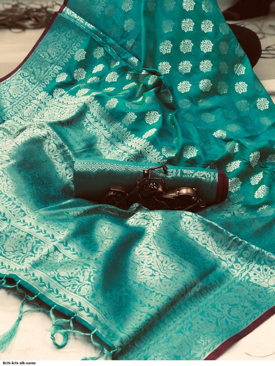 LITCHI LICHI SILK SAREE B