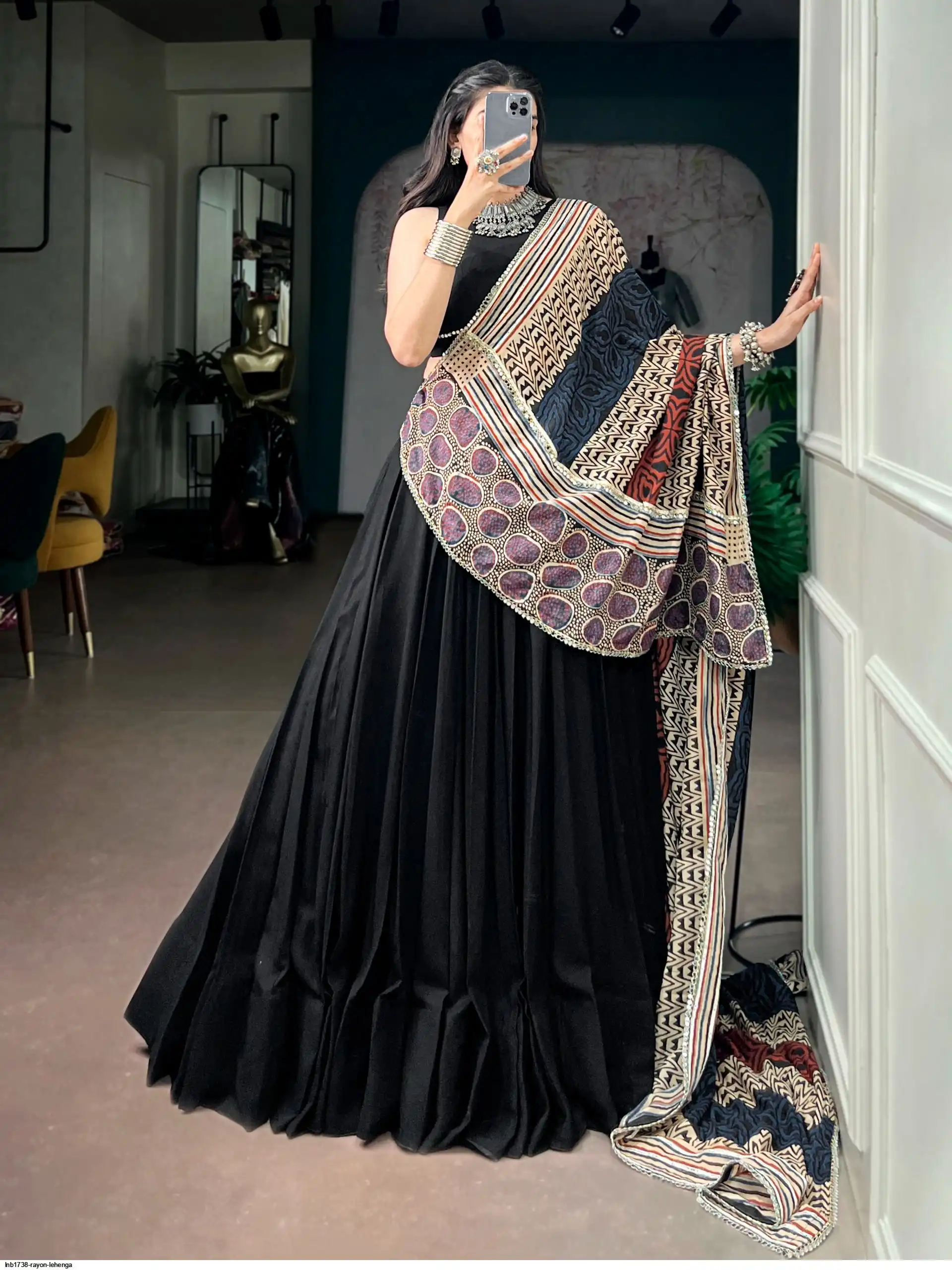 LNB1738 RAYON LEHENGA 1