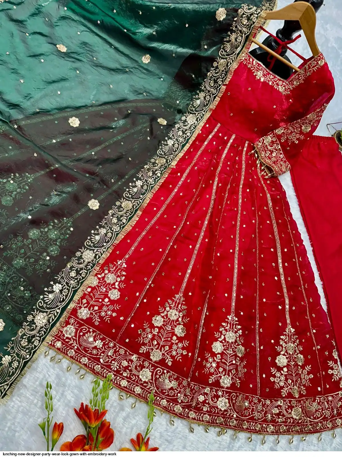 LUNCHING NEW DESIGNER PARTY WEAR LOOK GOWN WITH EMBROIDERY WORK E