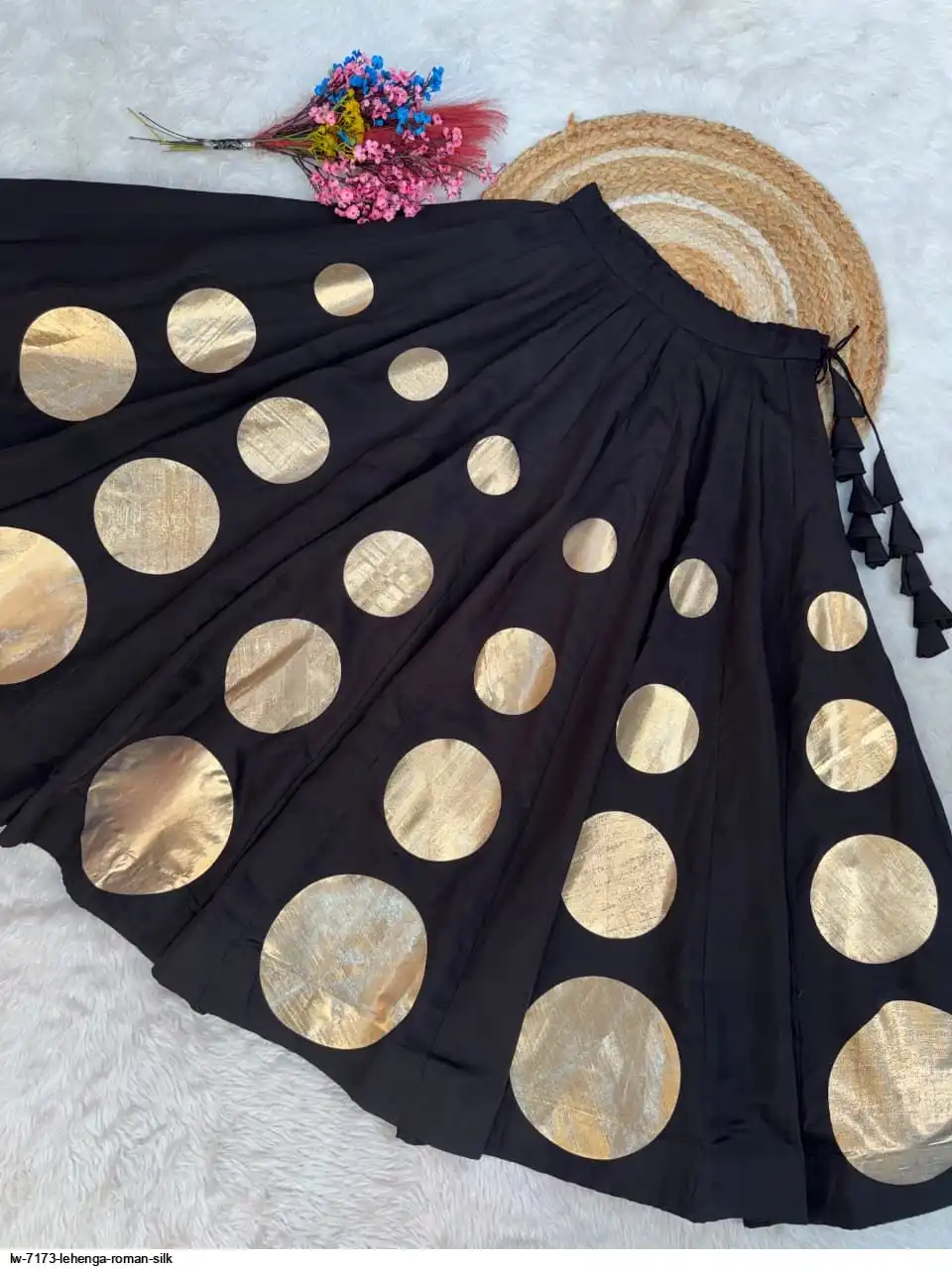 LW 7173 LEHENGA ROMAN SILK 4