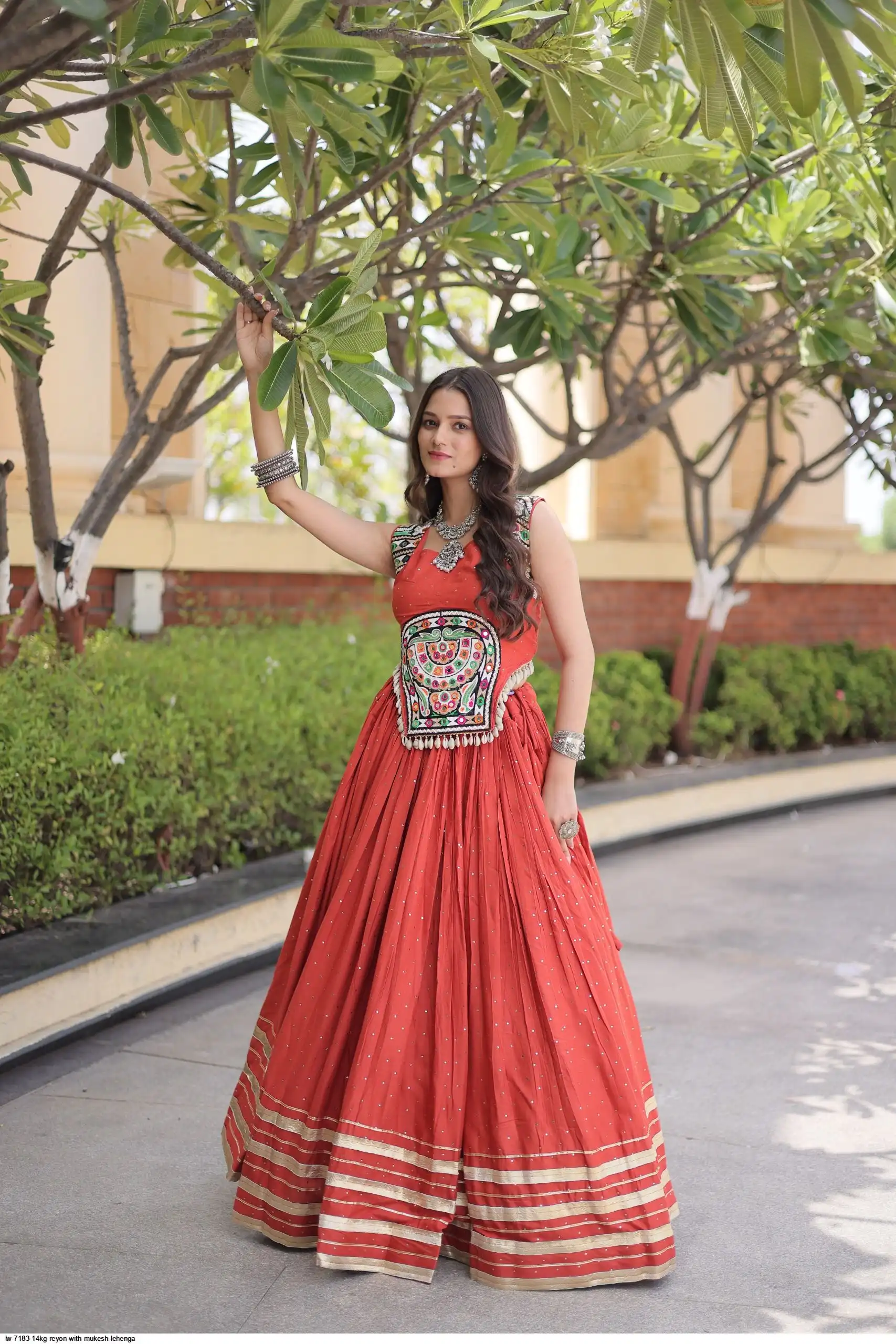 LW 7183 14KG REYON WITH MUKESH LEHENGA 4