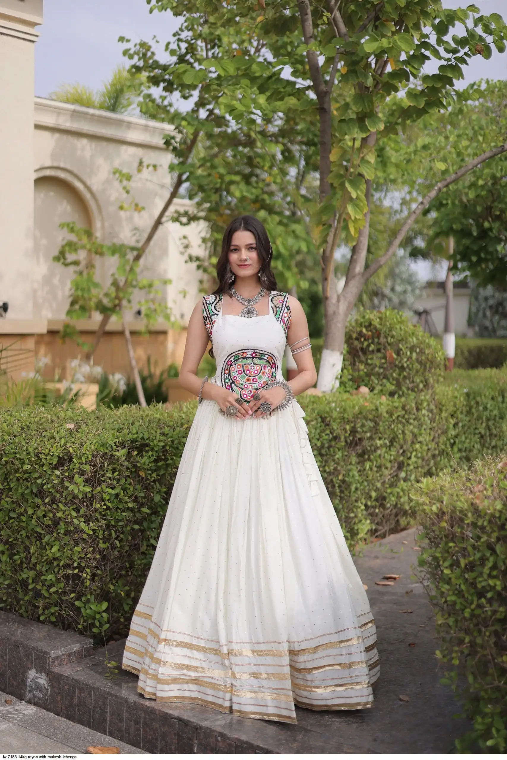 LW 7183 14KG REYON WITH MUKESH LEHENGA 5