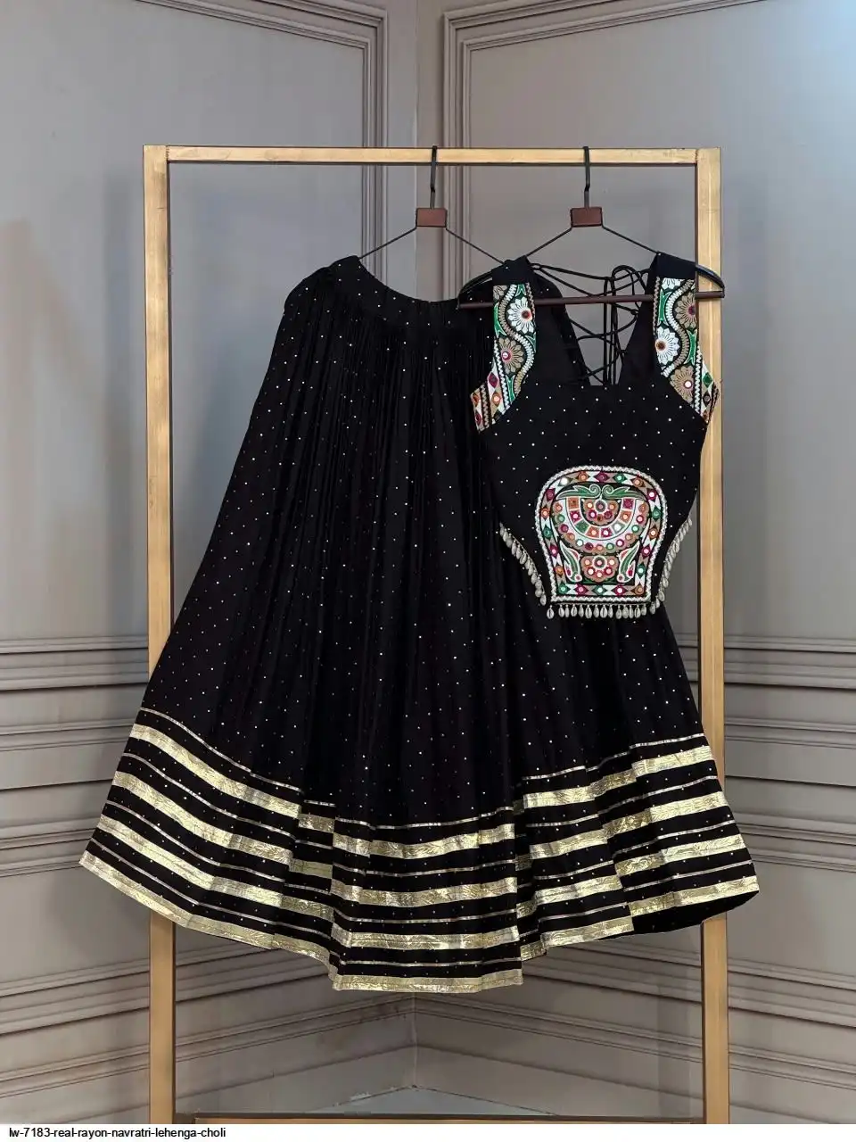 LW 7183 REAL RAYON NAVRATRI LEHENGA CHOLI A