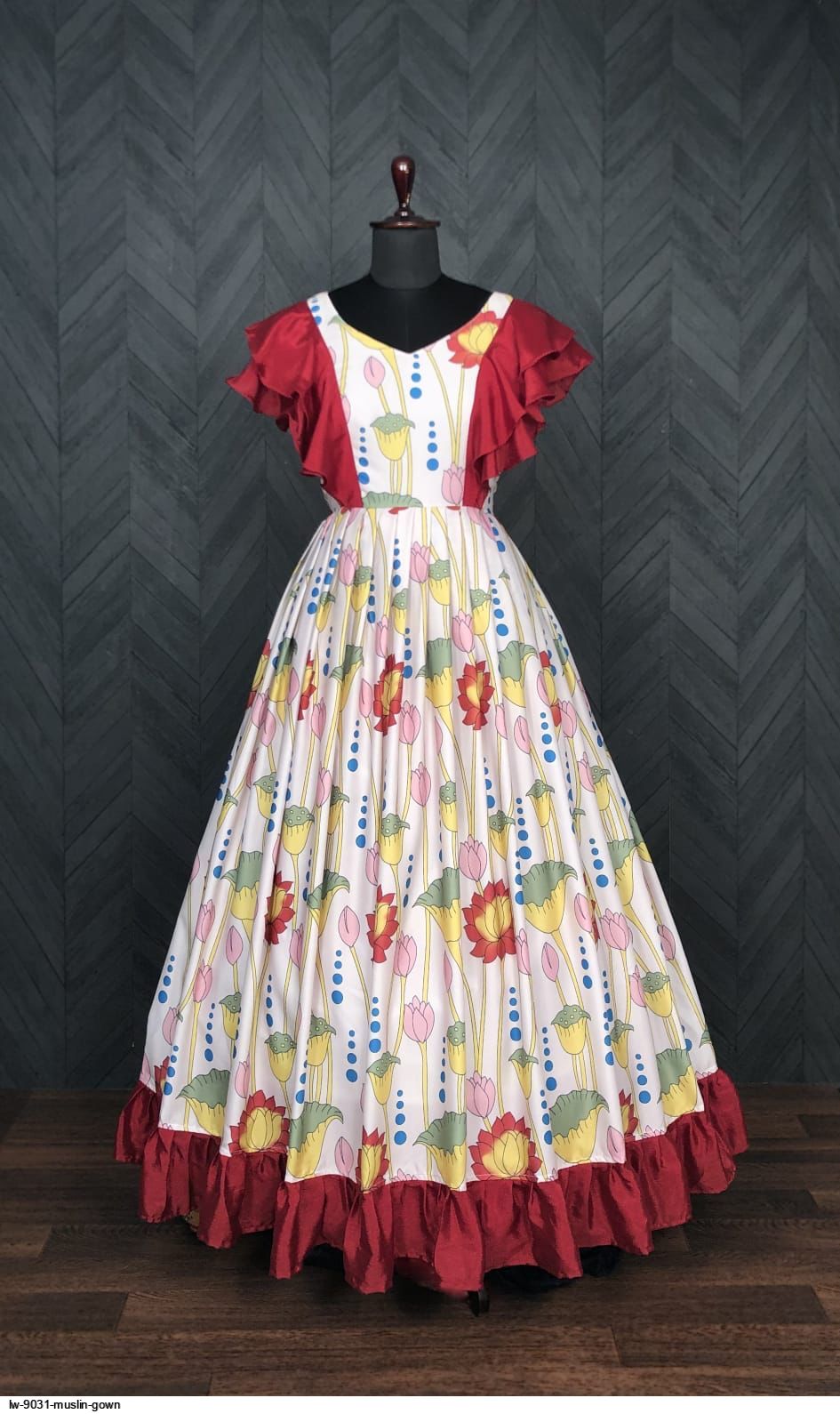 LW 9031 MUSLIN GOWN