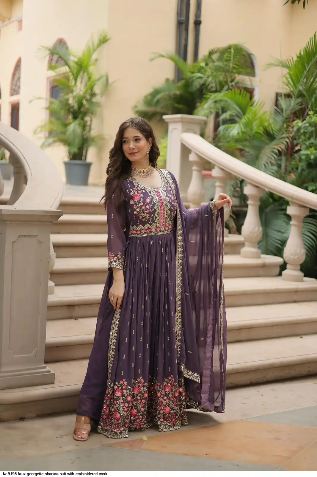 Sharaページ LW-9198 Faux Georgette Sharara Suit with Embroidered Work