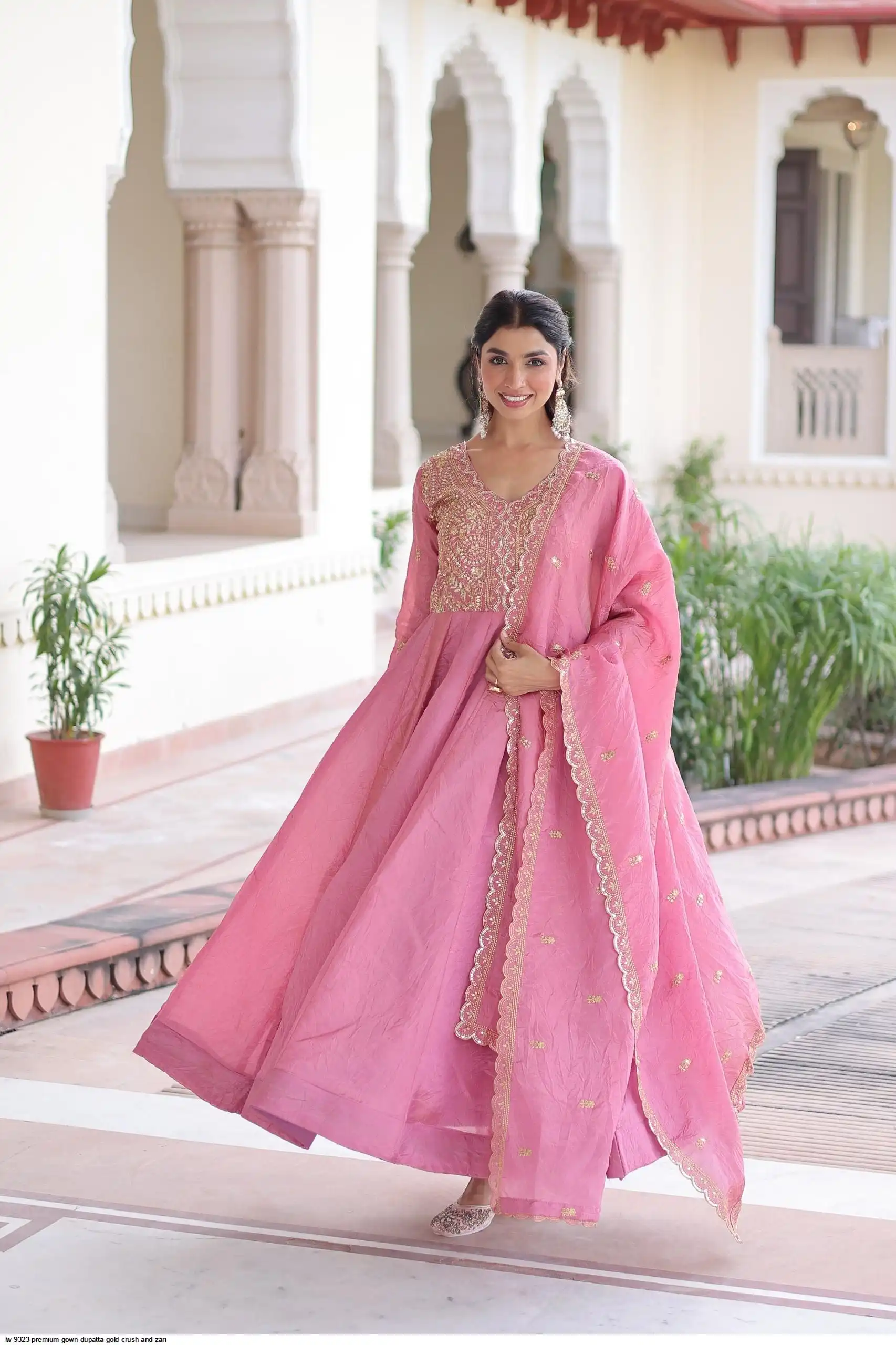 LW 9323 PREMIUM GOWN DUPATTA GOLD CRUSH AND ZARI 2