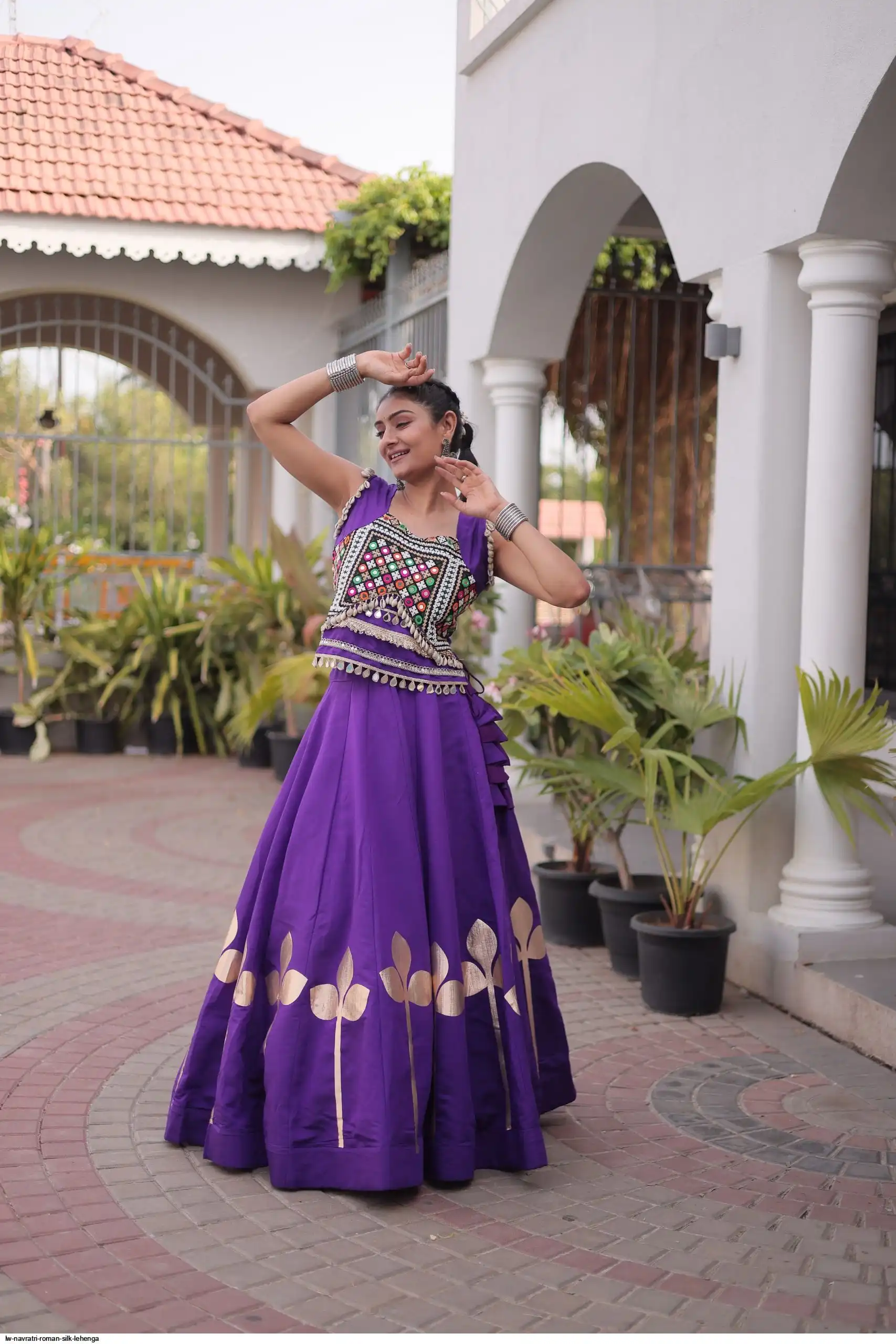 LW 7174NAVRATRI ROMAN SILK LEHENGA 2