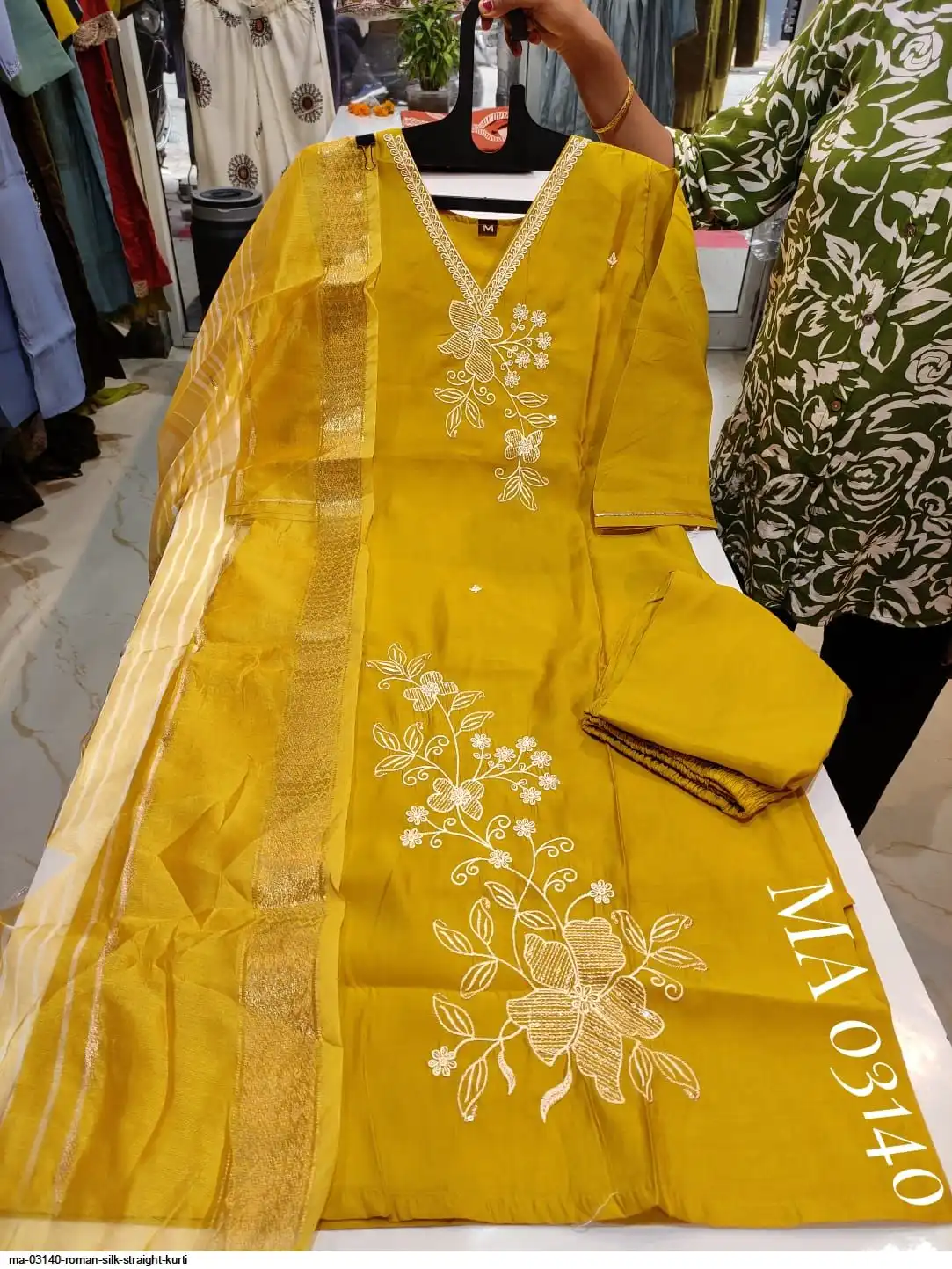 MA 03140 ROMAN SILK STRAIGHT KURTI B