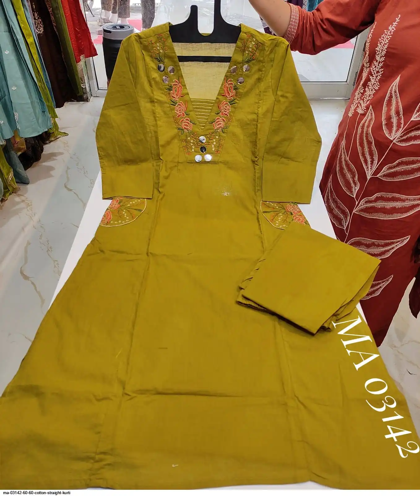 MA 03142 60 60 COTTON STRAIGHT KURTI B
