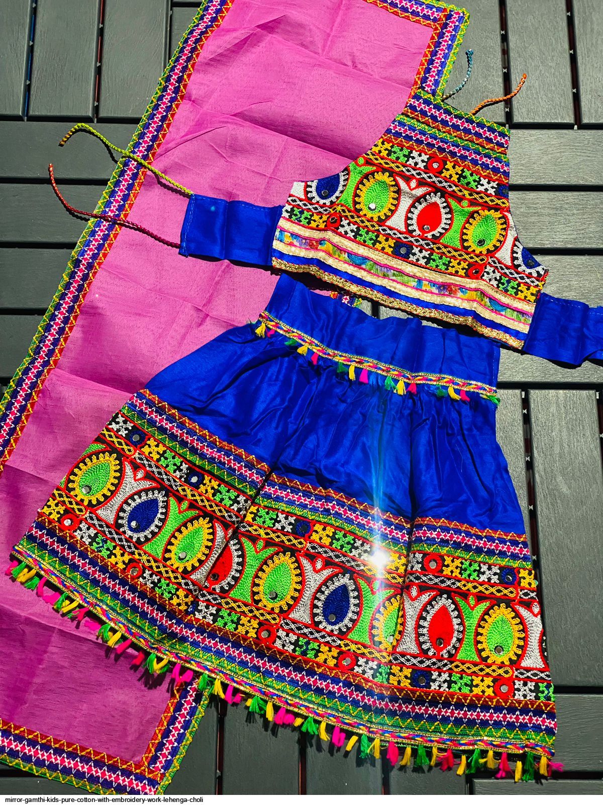 White, blue and red gujarati gamthi hand embroidered cotton semi stitched  navratri lehenga - MEGHALYA - 3659379