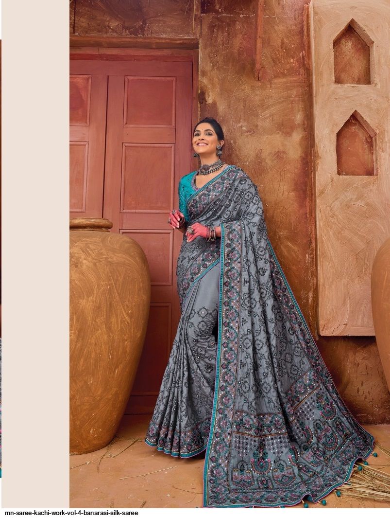 Gujrati Stitch Saree | Kutch work saree, Blouse designs high neck, Saree  blouse designs latest