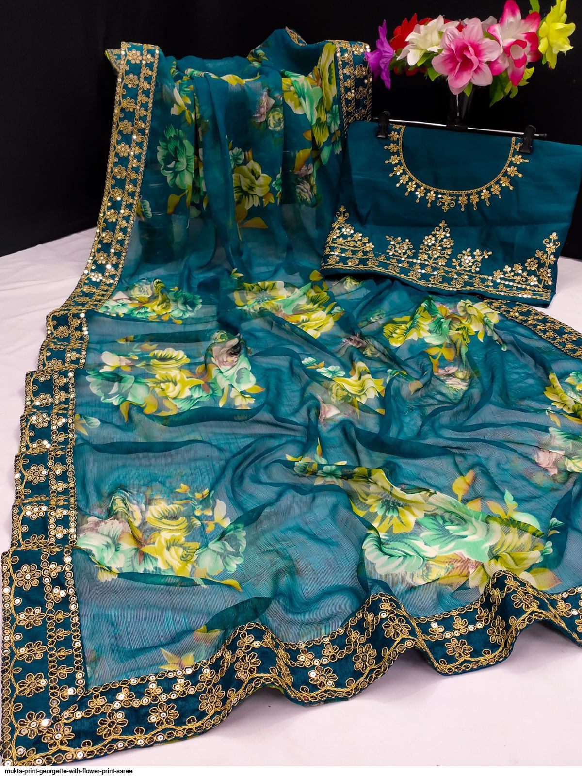 Latest flower print saree Clearance