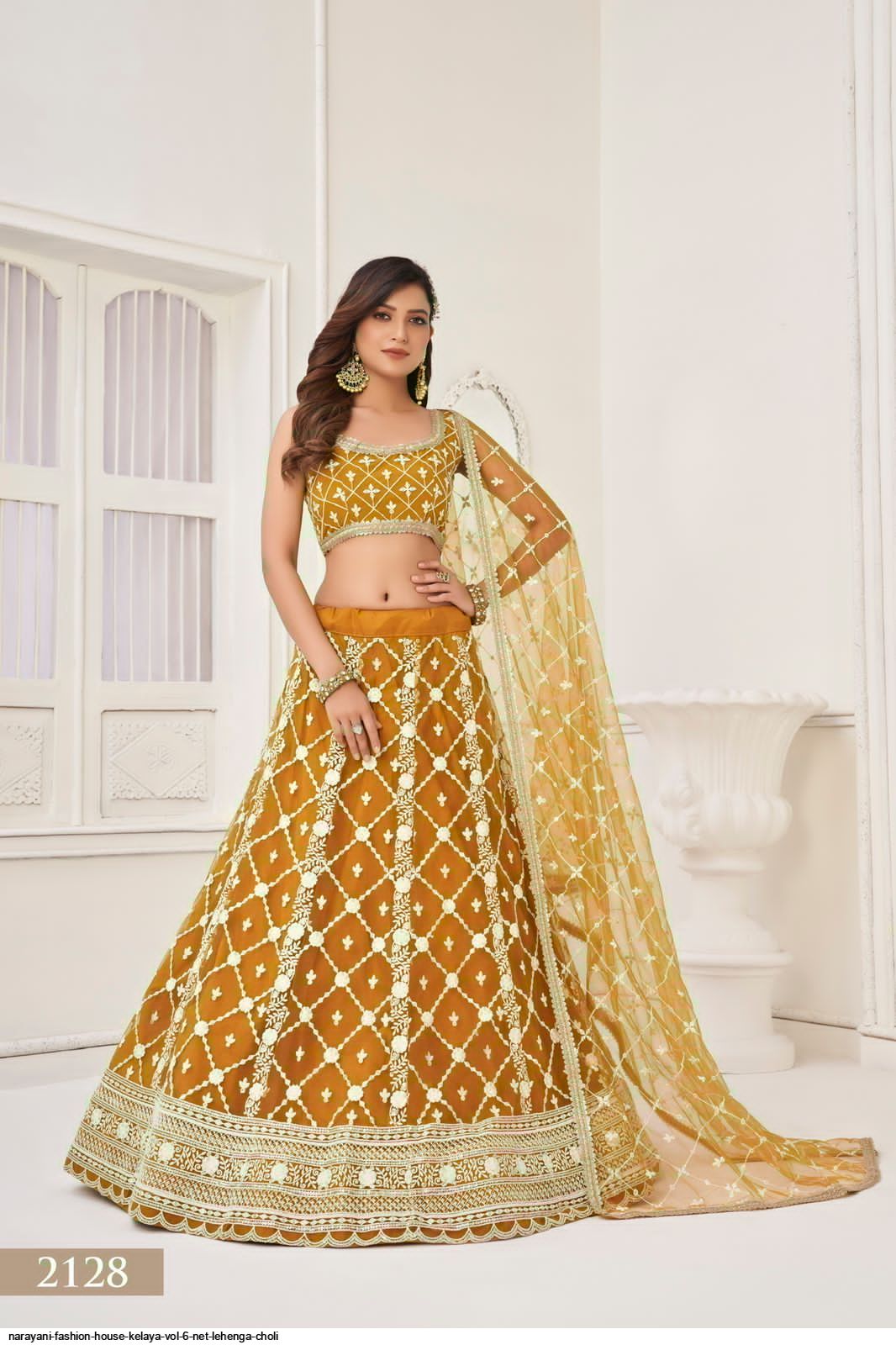 Kailash Lehenga House - YouTube