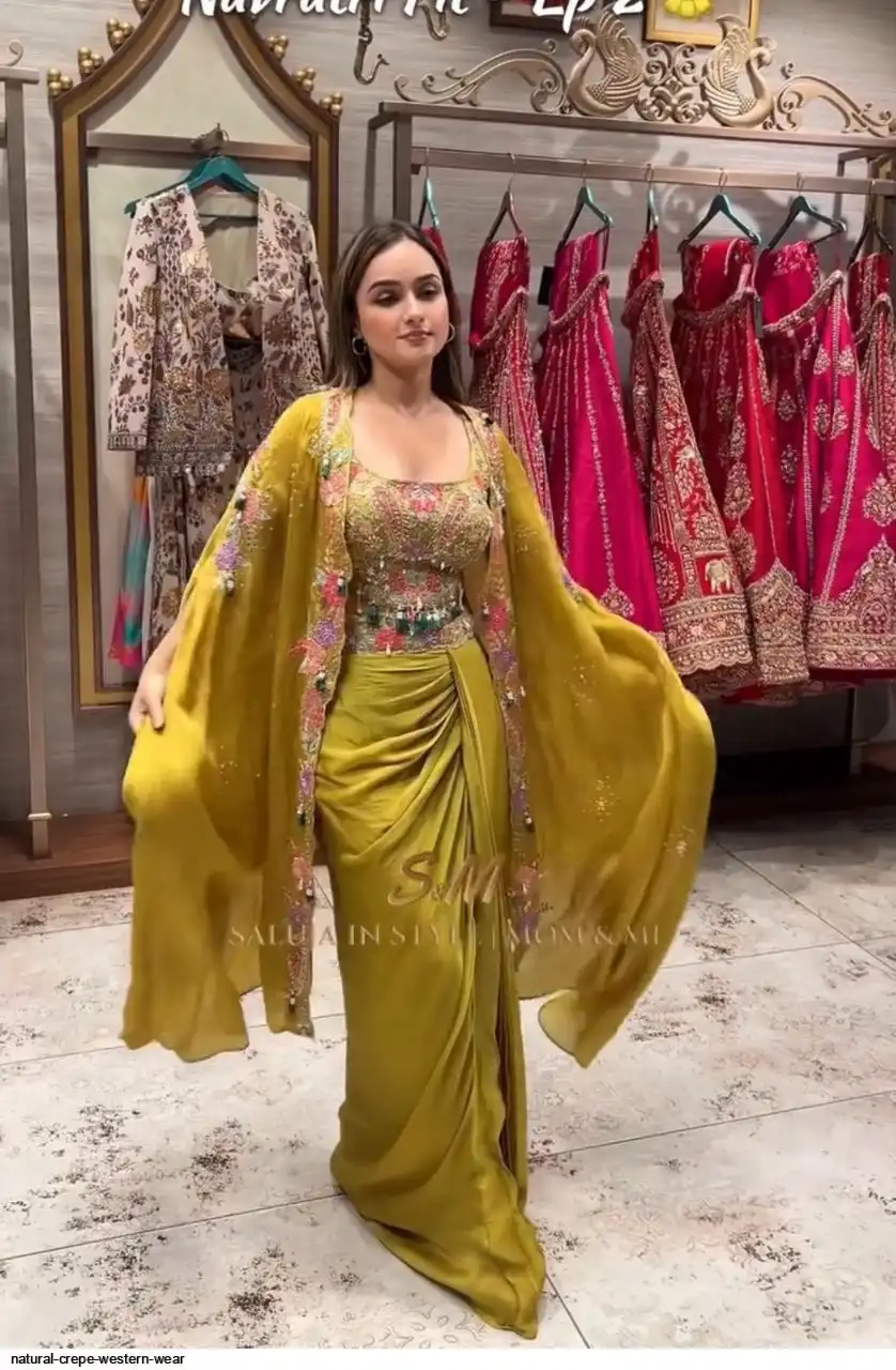 NATURAL CREPE WESTERN WEAR A