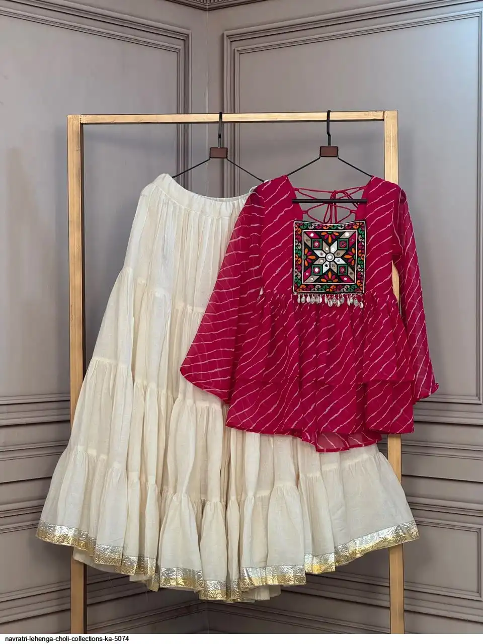 NAVRATRI LEHENGA CHOLI COLLECTIONS KA 5074 3