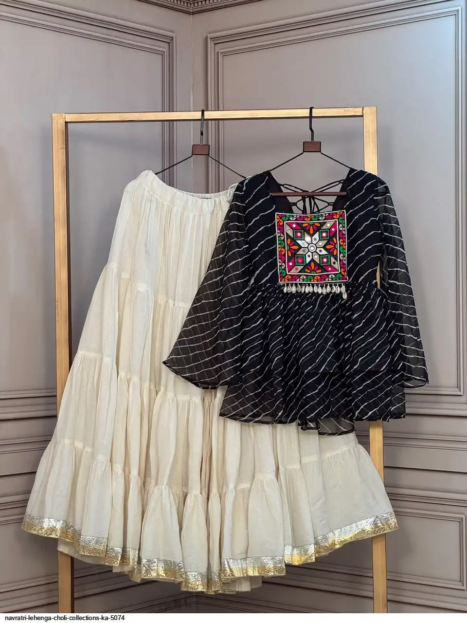 NAVRATRI LEHENGA CHOLI COLLECTIONS KA 5074 2