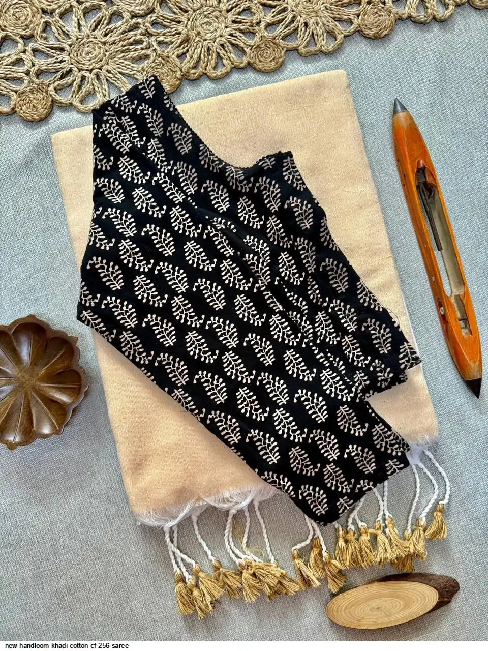 NEW HANDLOOM KHADI COTTON CF 256 SAREE 12
