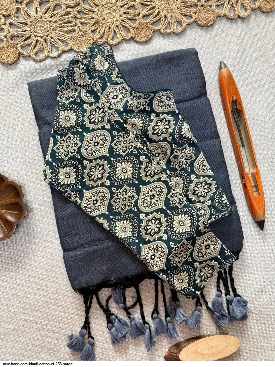 NEW HANDLOOM KHADI COTTON CF 256 SAREE 14