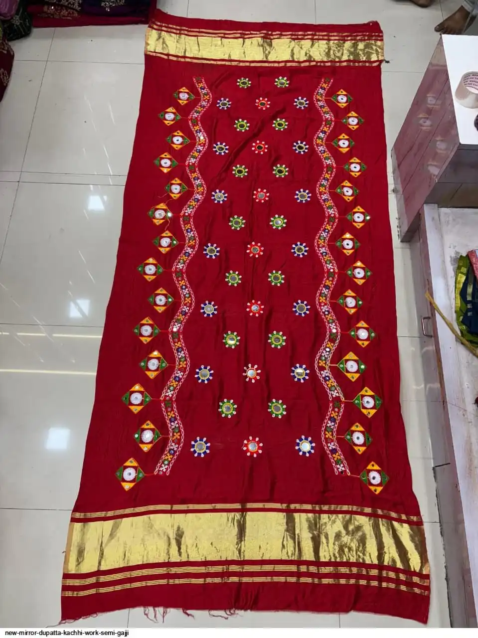 NEW MIRROR DUPATTA KACHHI WORK SEMI GAJJI 8