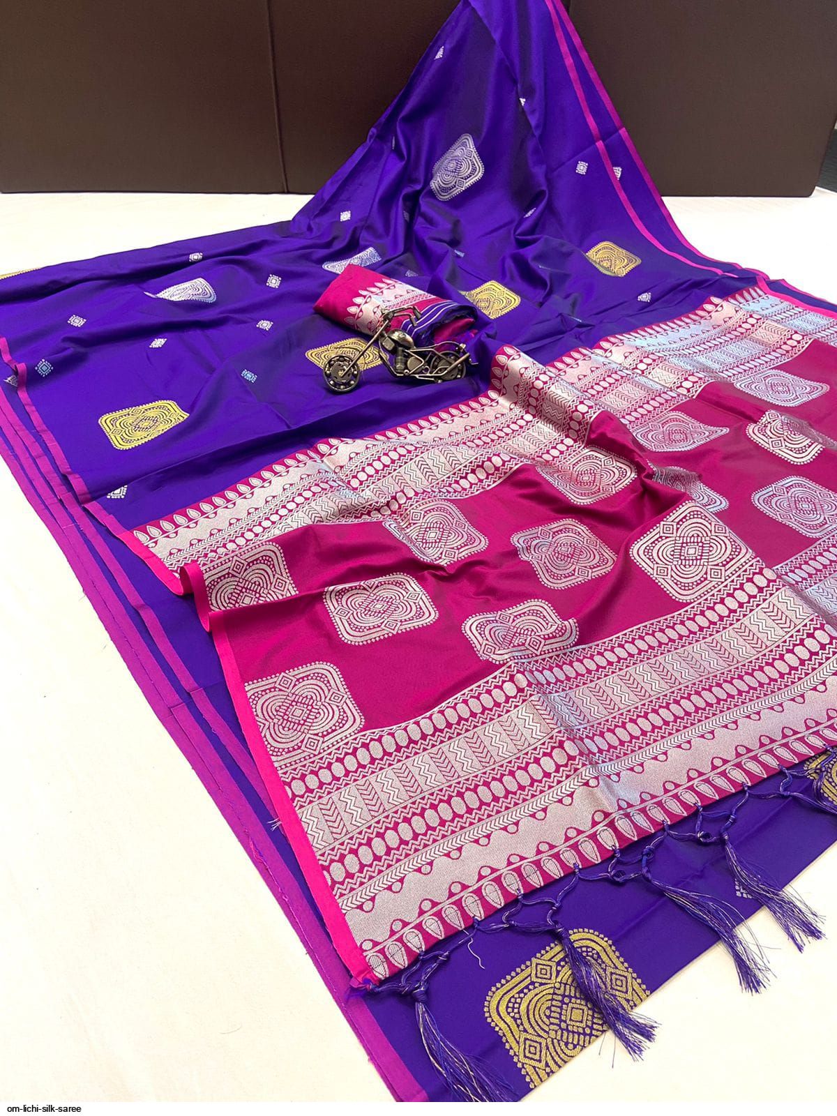 OM LICHI SILK SAREE C