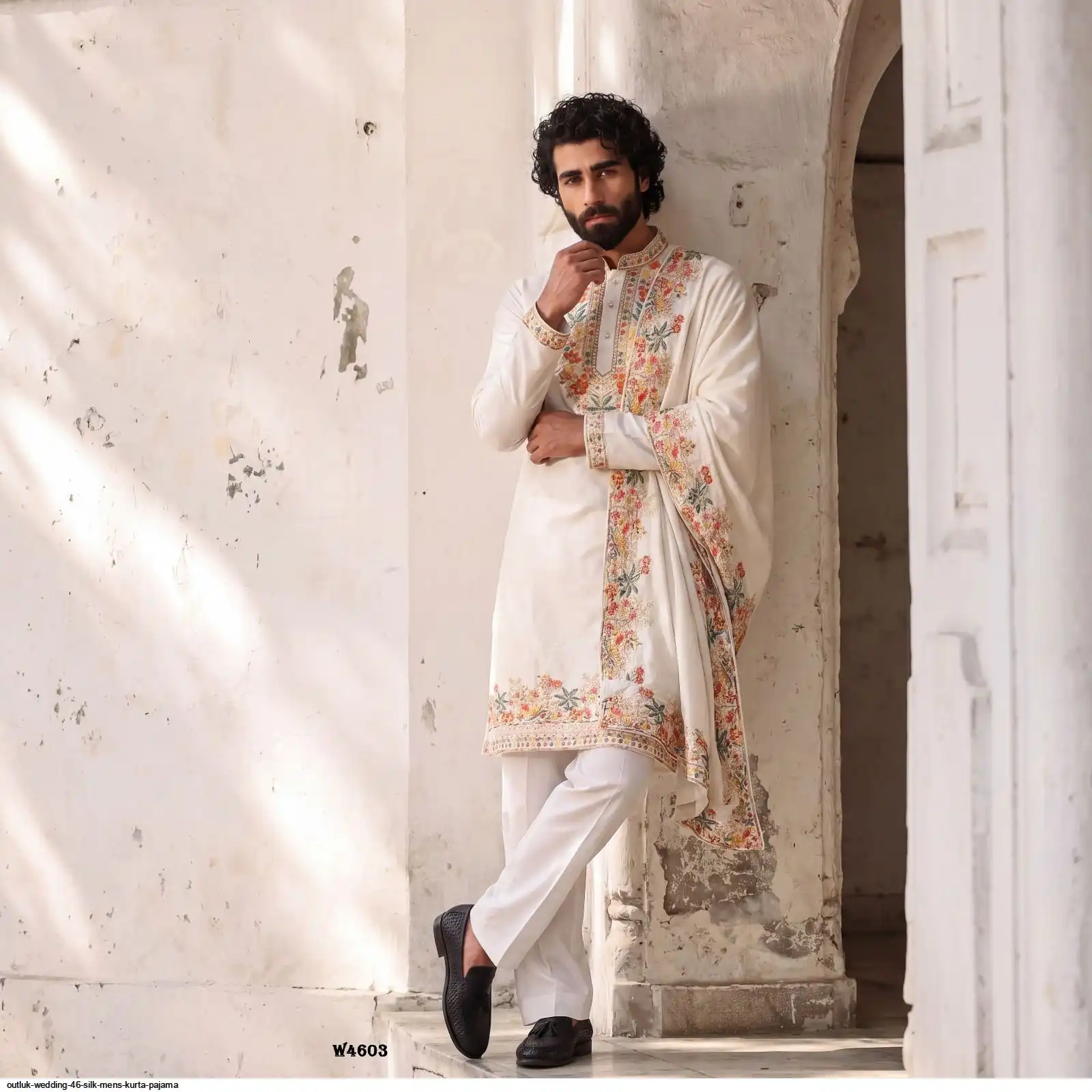 OUTLUK WEDDING 46 SILK MENS KURTA PAJAMA 4603