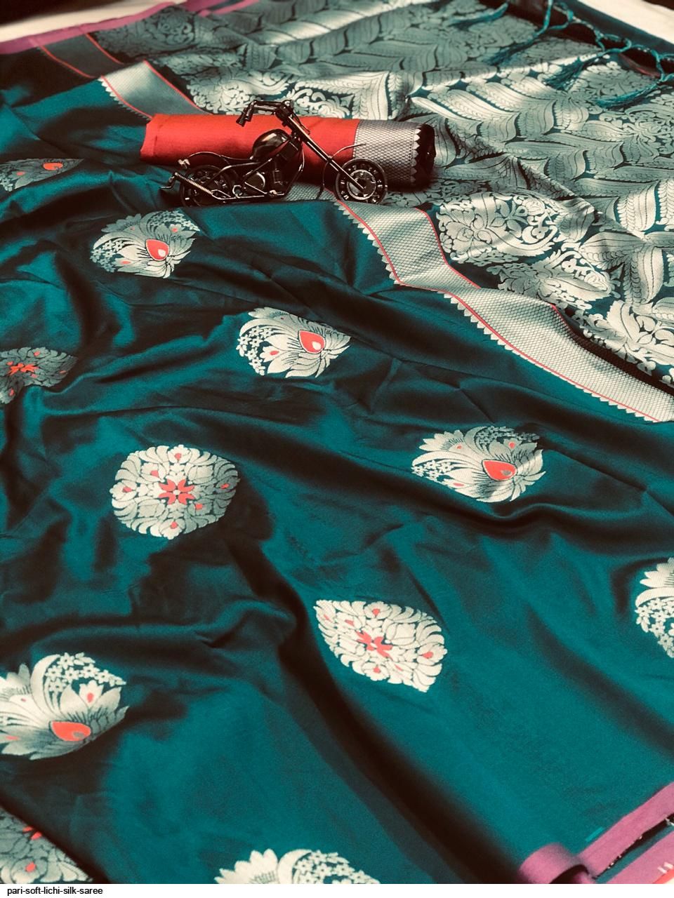 PARI SOFT LICHI SILK SAREE E