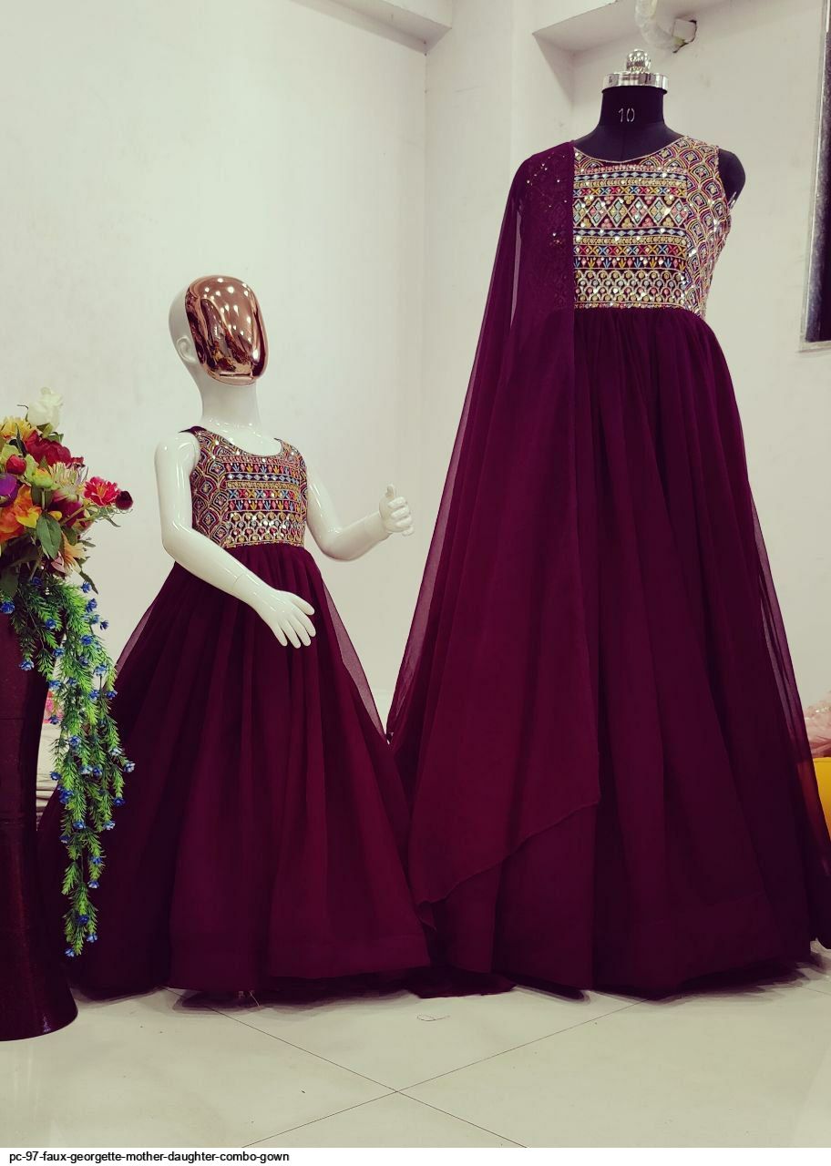Cute Mother-Daughter Indian Wedding Matching Dresses