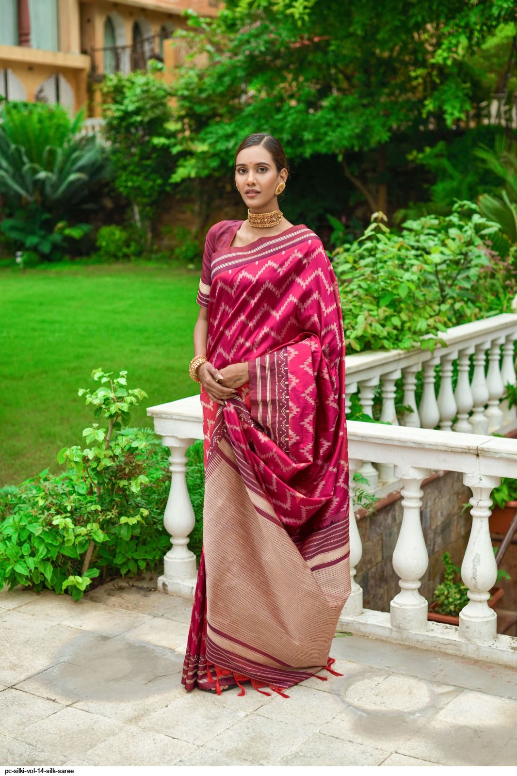 Low Range Fancy Silk Saree Wholesale - Jadavpur , Kolkata | Pure Silk /  100% Original Soft Chiffon Saree / Benerasi / Vishnupuri Silk Saree /  Baluchuri New Designs Saree / Kanjivaram Silk Saree Collection. --:... | By  KAPDA BAZARFacebook