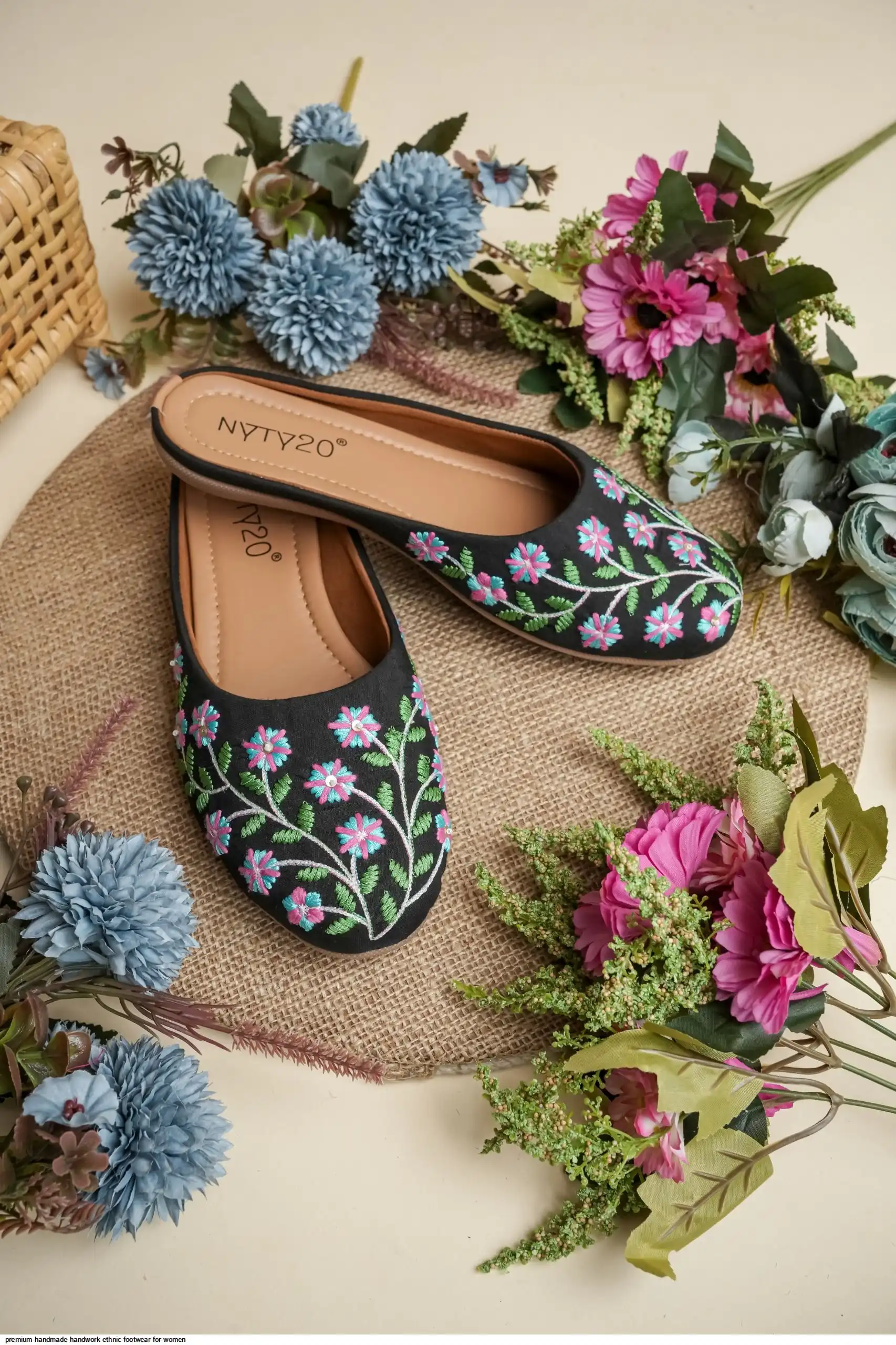 PREMIUM HANDMADE HANDWORK ETHNIC FOOTWEAR FOR WOMEN 1