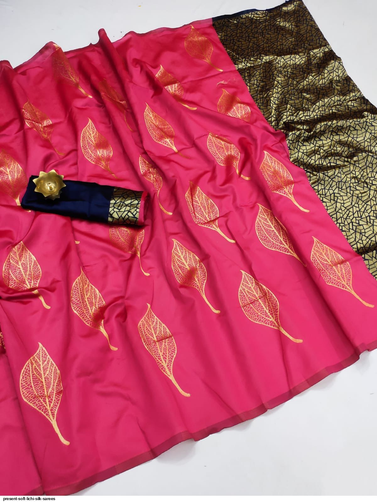 PRESENT SOFT LICHI SILK SAREES E