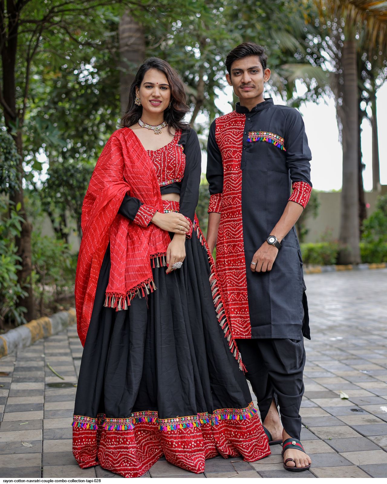 Couple Dress For Navratri at Rs 1749/piece | Nana Varachha | Surat | ID:  26534967773