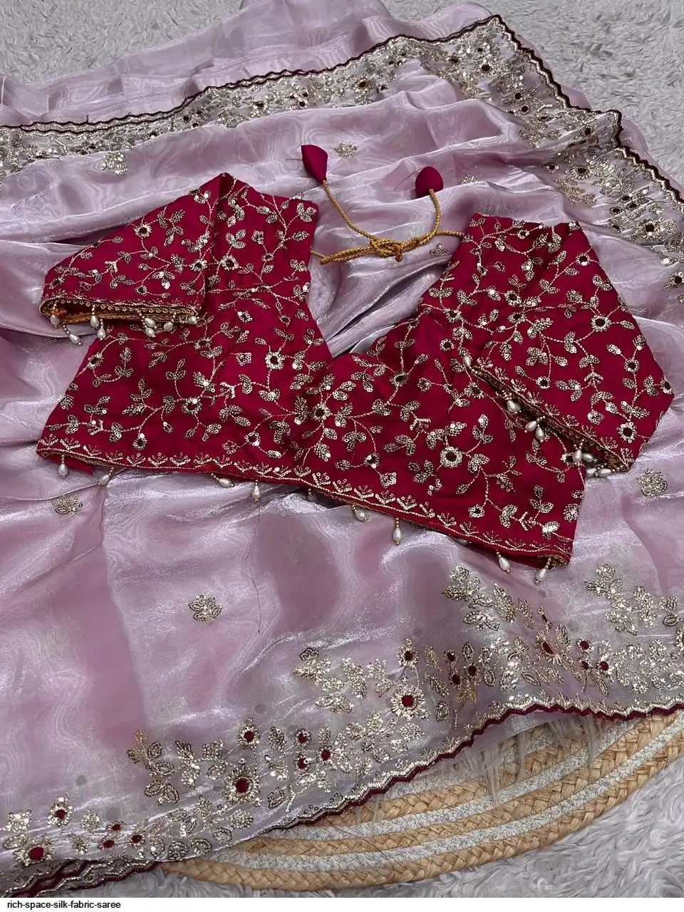RICH SPACE SILK FABRIC SAREE 4