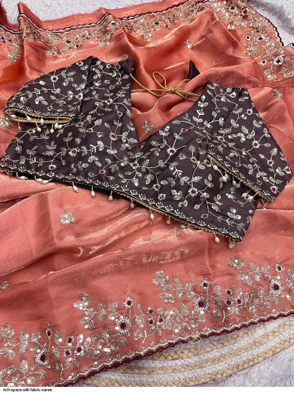 RICH SPACE SILK FABRIC SAREE 5