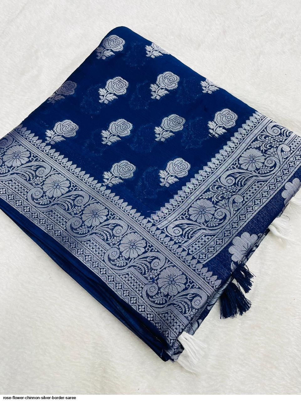 Chinnon floral saree with pearl boarders 💕