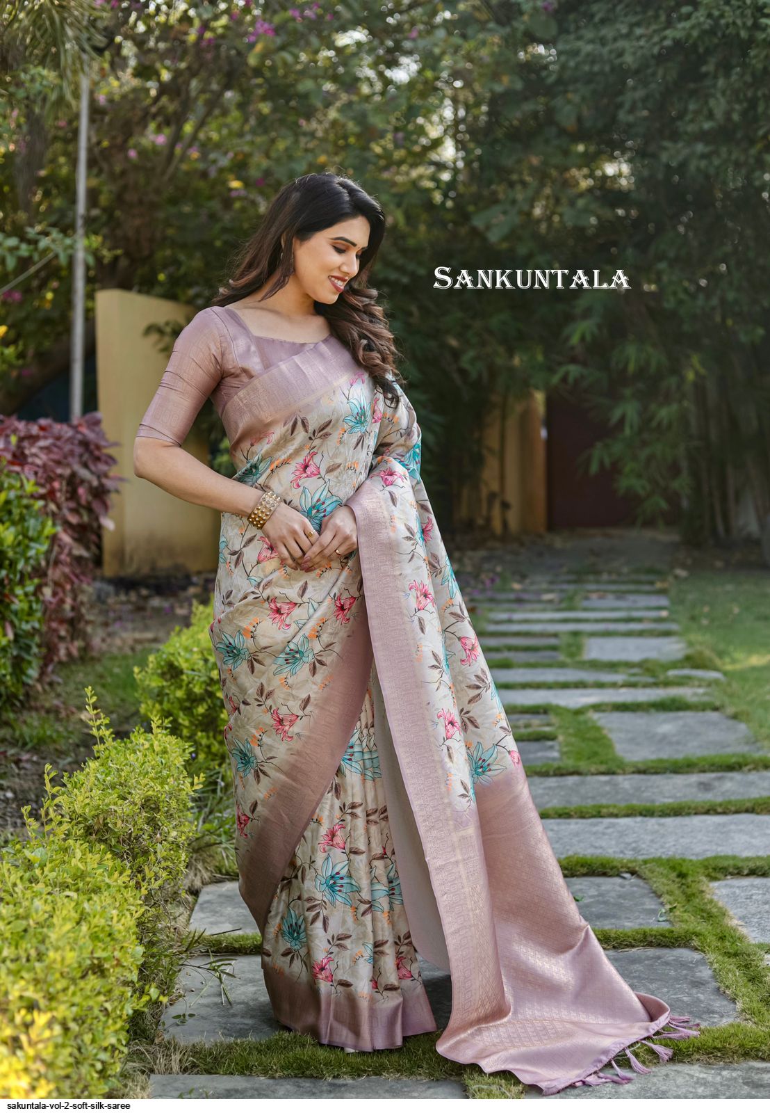 Soft Banarasi Silk Kalamkari Flower Print Saree dvz0003093 - Dvanza.com