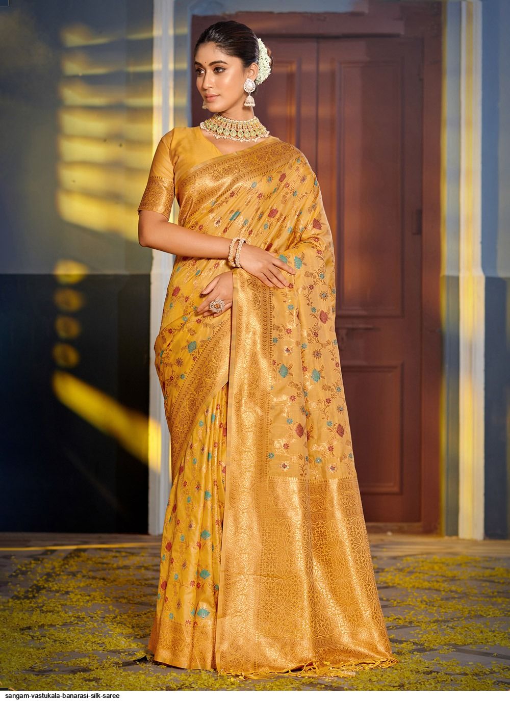 SANGAM VASTUKALA BANARASI SILK SAREE 5117
