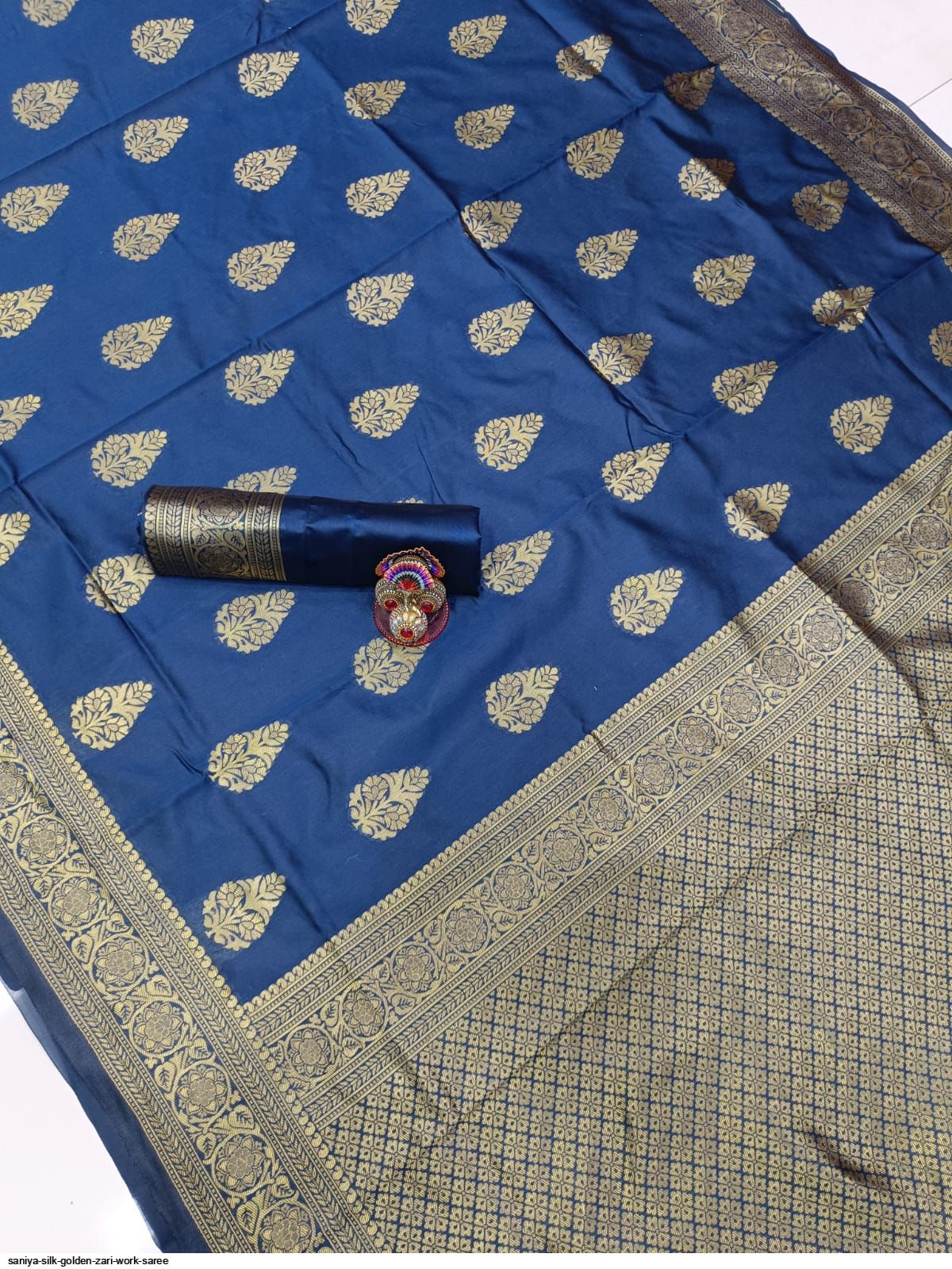 Saniya silk GOLDEN ZARI WORK SAREE