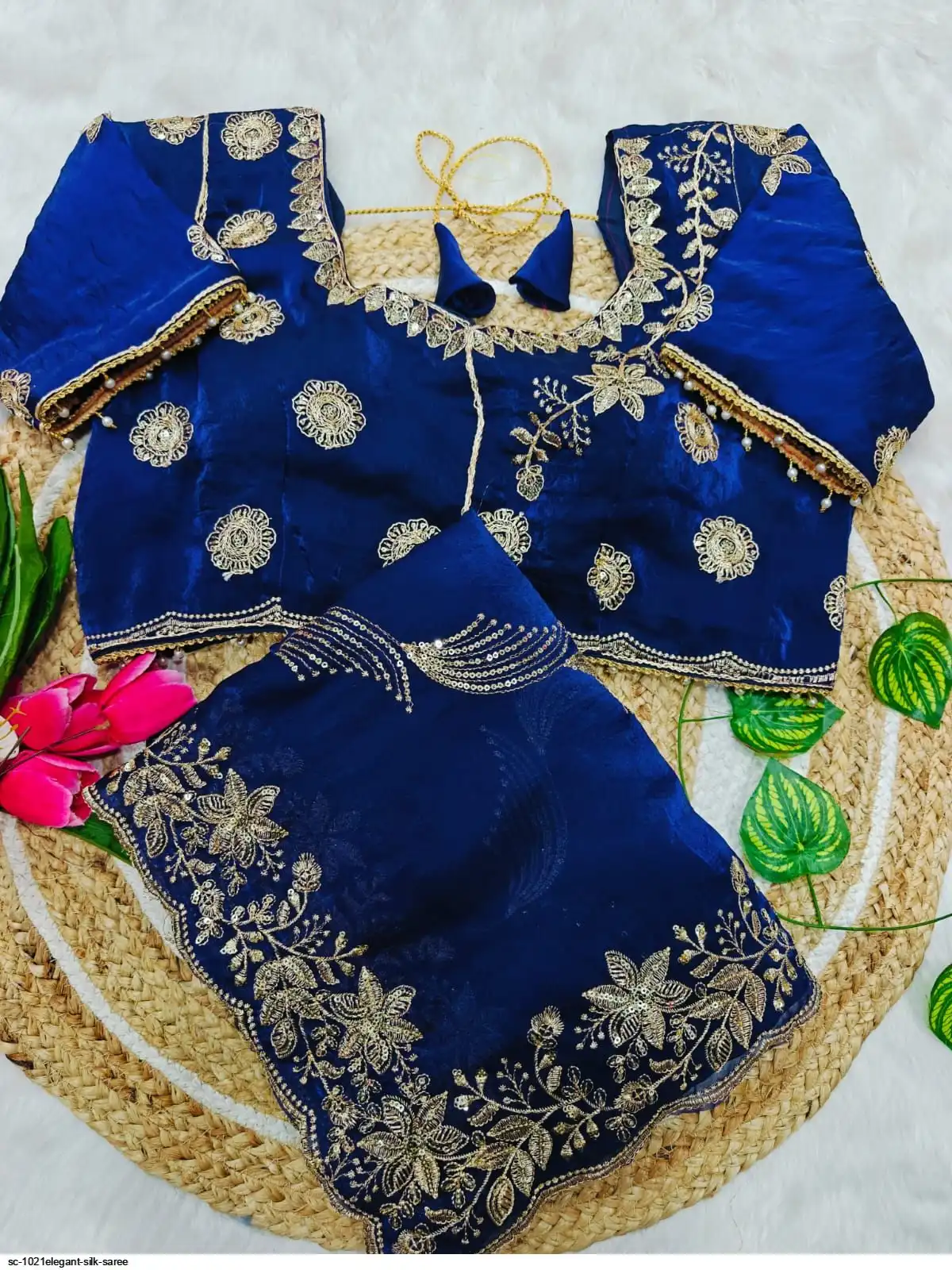 SC 1021ELEGANT SILK SAREE D