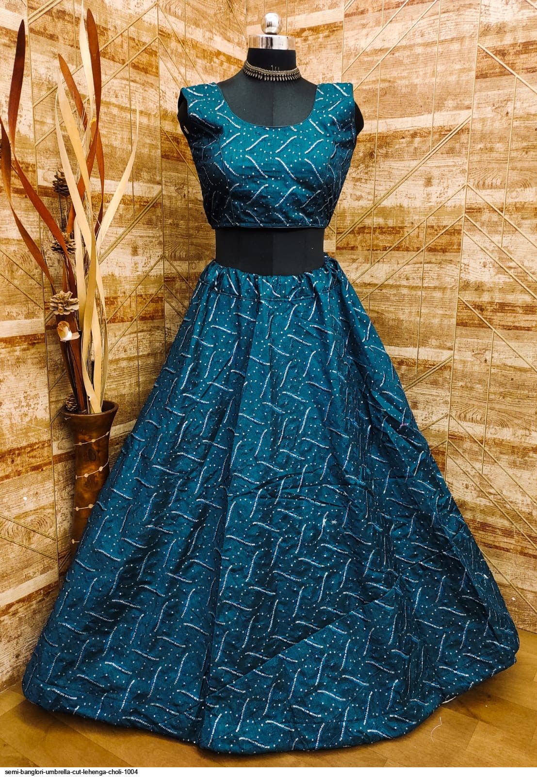 Buy VARANGA Blue Printed Silk Blend V Neck Women's Lehenga Choli Set |  Shoppers Stop