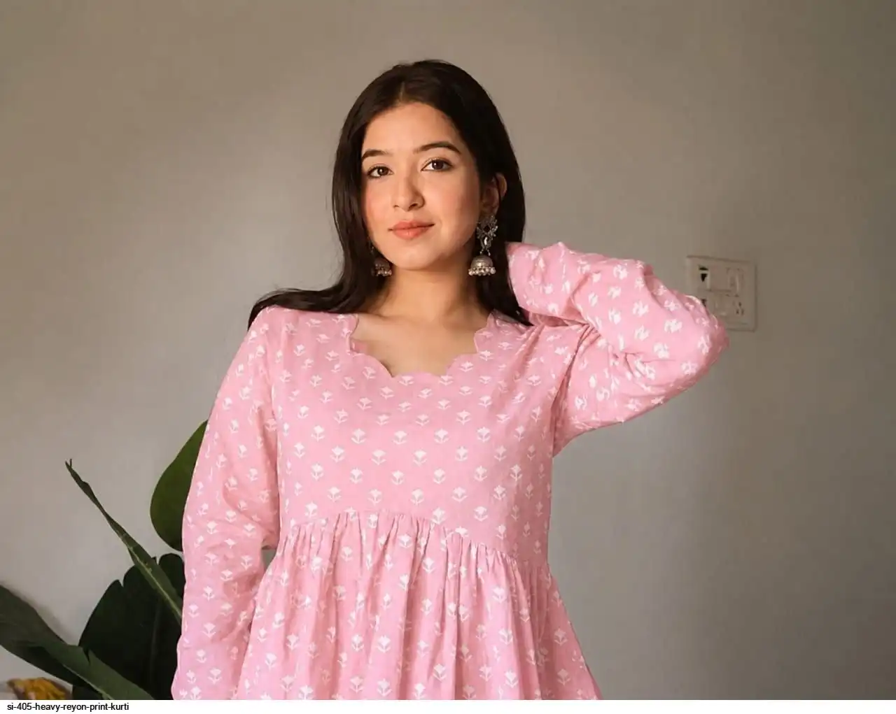 SI 405 HEAVY REYON PRINT KURTI 3