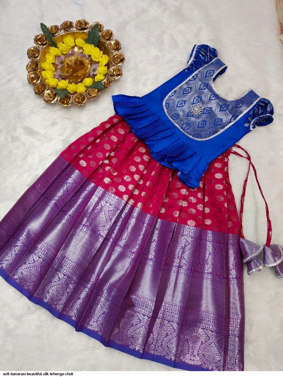 Festive Wear Red(Base) Radha Gopi Dress Lehenga Choli, Size: 24.0 at Rs  450/set in Mathura