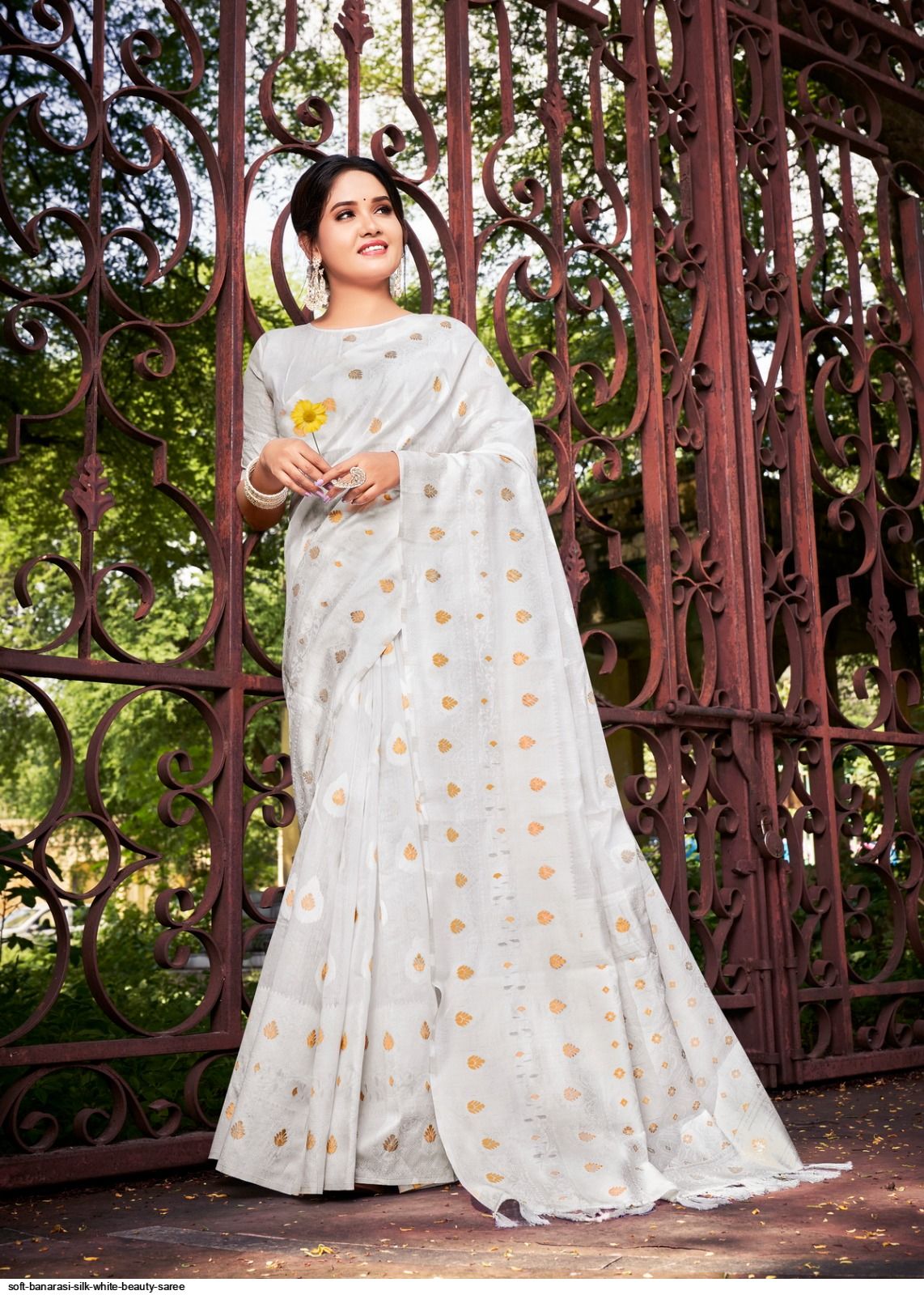 Soft banarasi silk White beauty SAREE